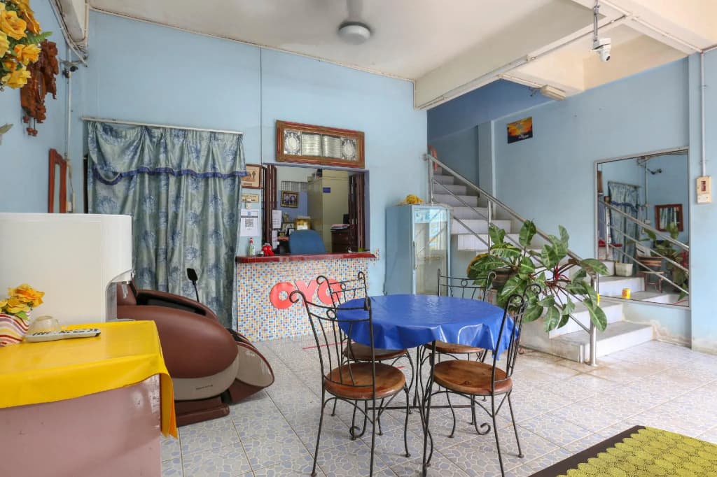 OYO 90048 Damika Hotel - photo 3