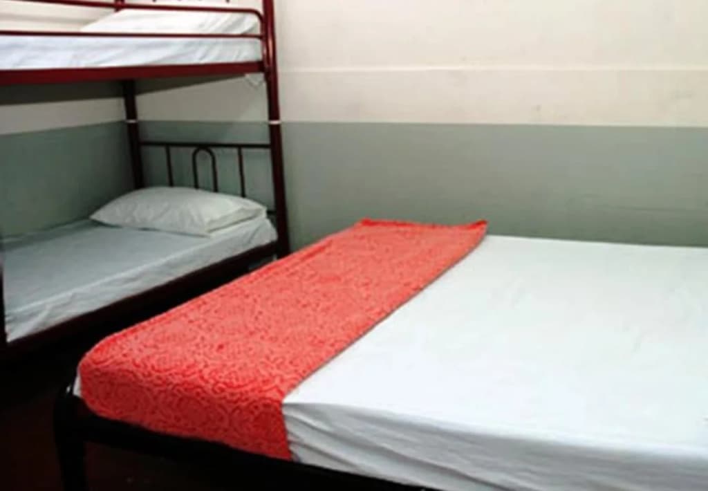 Stay-In Lodge - photo 5
