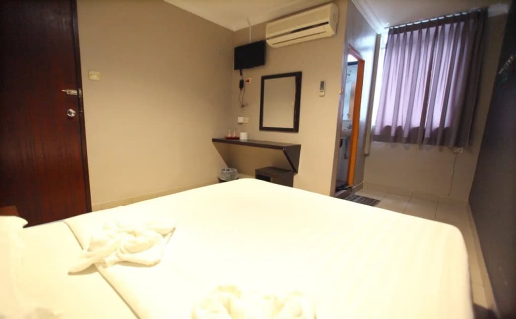 Mandarin Hotel Kuching - photo 7