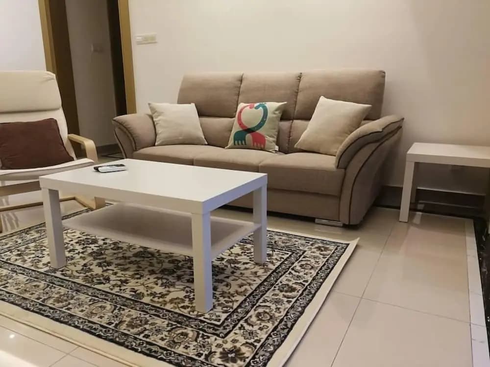 JB City CIQ-R&F Shopping Mall Apartment - photo 10