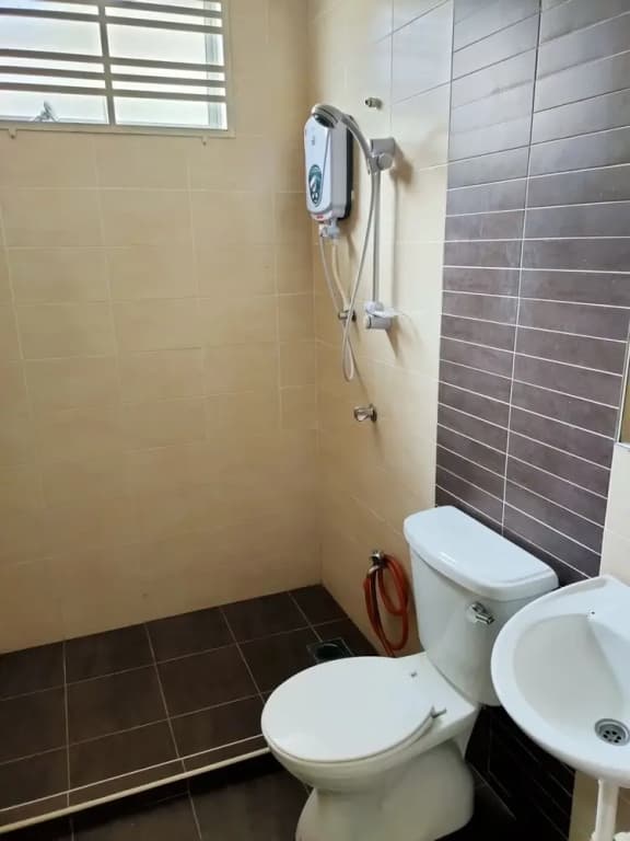 OYO 90228 D'anjung Villa 4bhk - photo 8