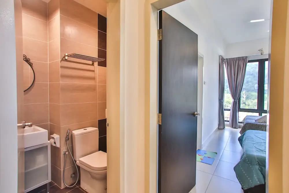 OwnAStay Midhill by Symphony Suite - photo 27