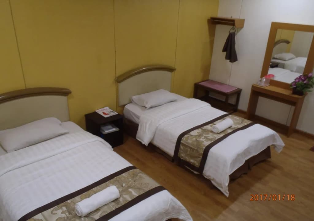 Sabrina Court Hotel - photo 36