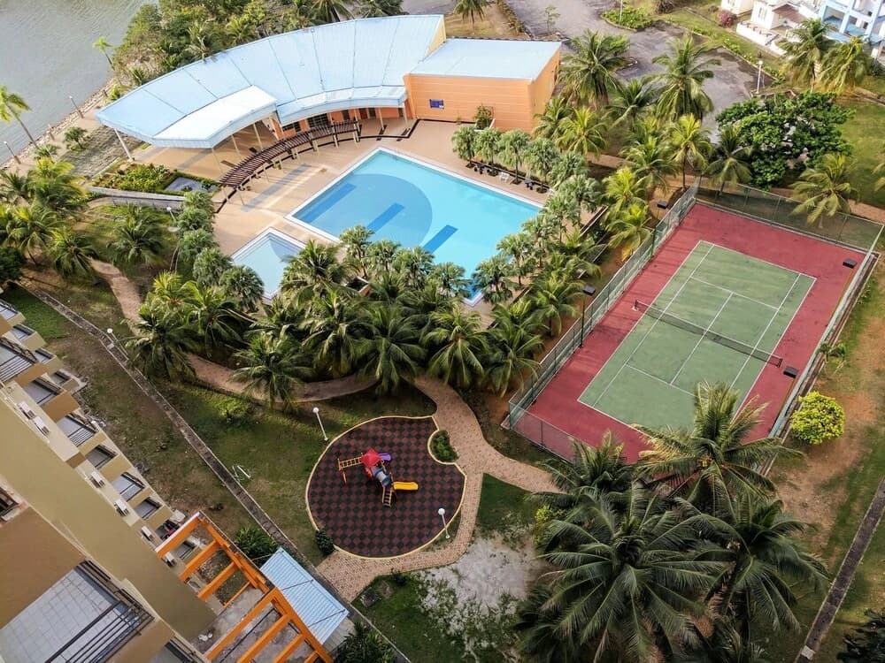 Themed Apartments @ Straits View Villas - photo 5
