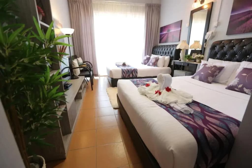 Ghazrins Garuda Hotel - photo 3