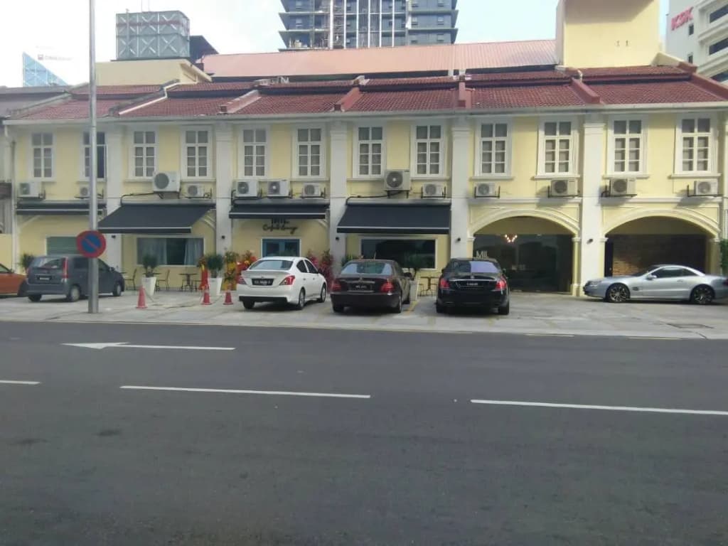 The Heritage Hotel - photo 2