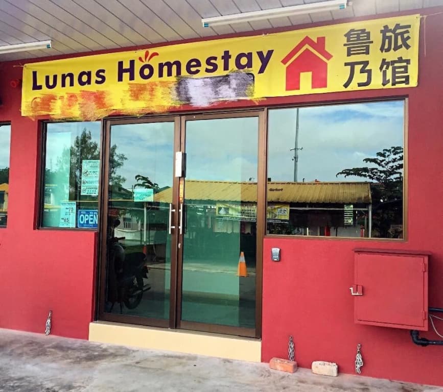 Lunas Homestay by Yolodge - photo 13