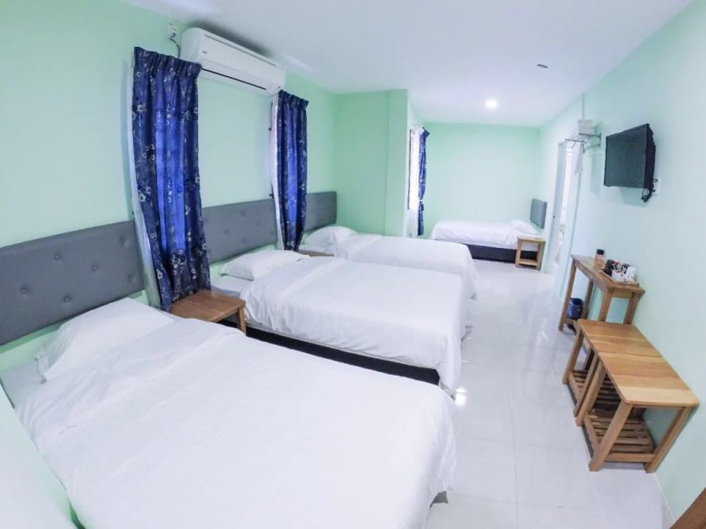 Angel Resthouse (Rumah Tumpangan Angel) - photo 3