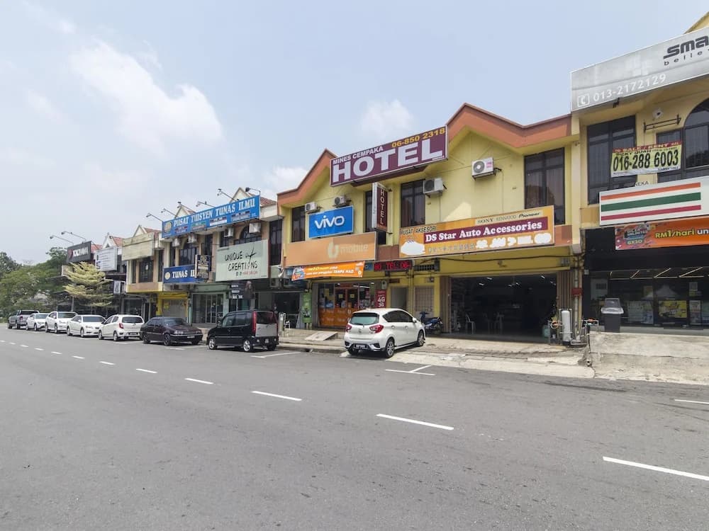 OYO 44072 Mines Cempaka Hotel - photo 5
