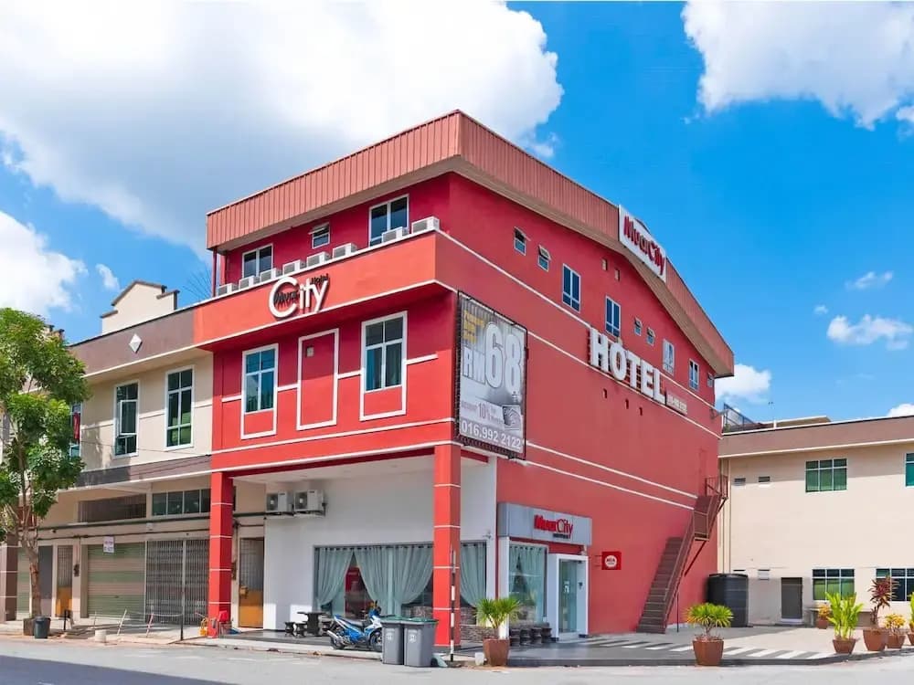 Muar City Hotel - photo 1