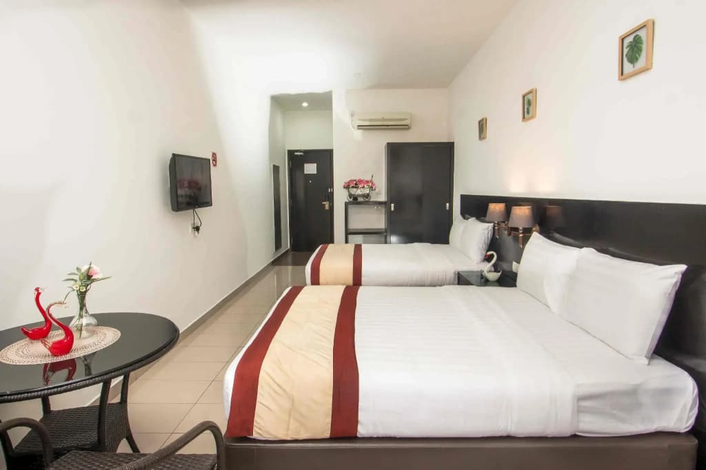 Swan Garden Hotel - photo 33