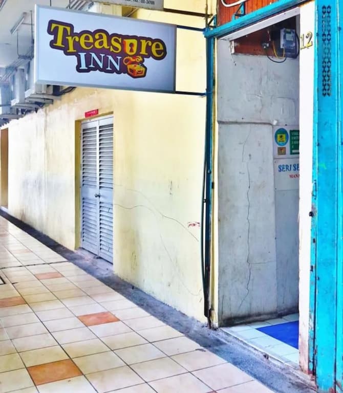 Treasure Inn - photo 1