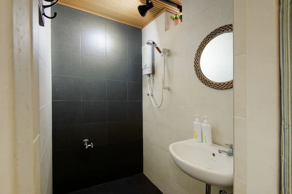 2-Bedrooms Gurney Terrace 9 - iB11 - photo 8
