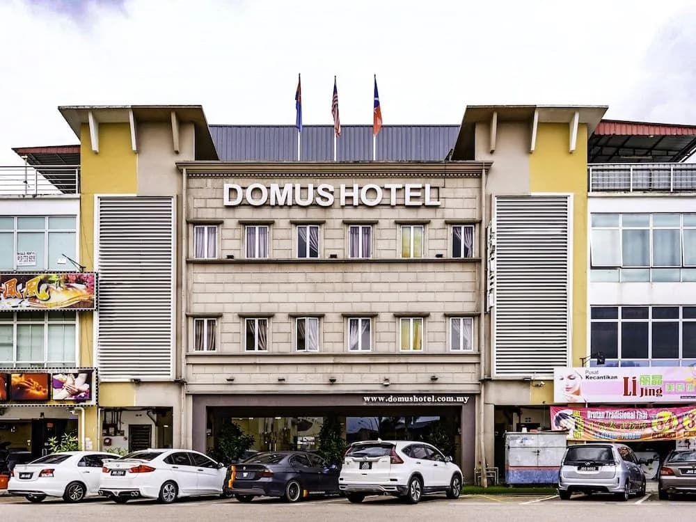 OYO 519 Domus Hotel - photo 1