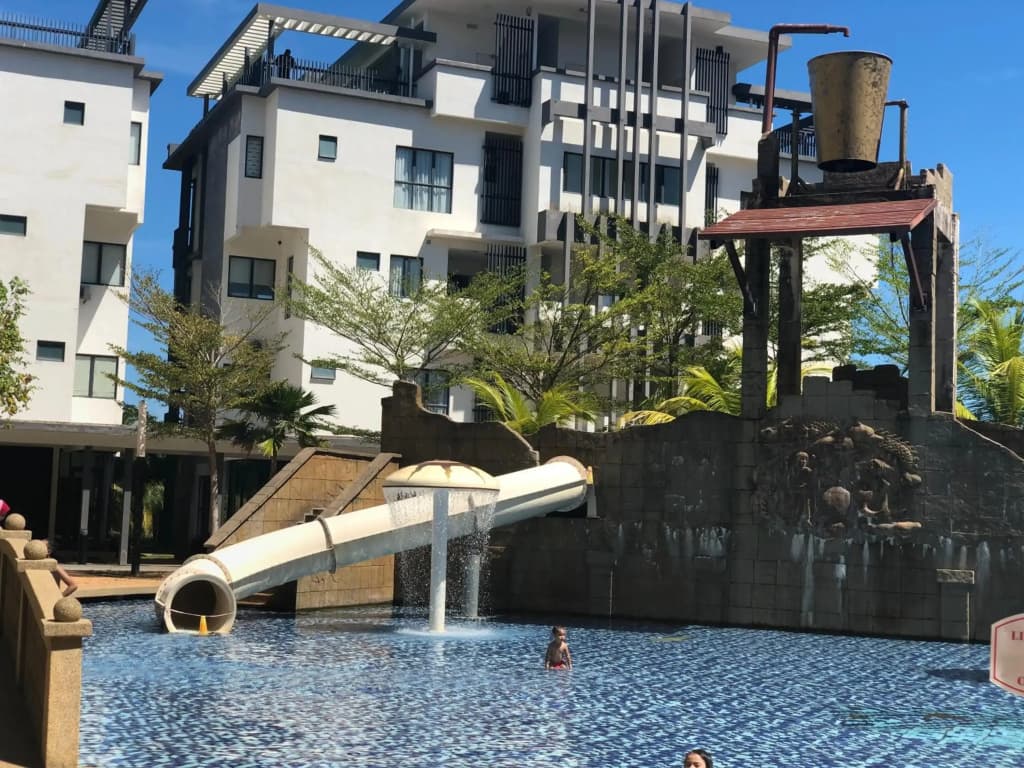 SWISS GARDEN RESIDENCE Beach Resort LUXURY apartment & FaMiLy SUITE - photo 26