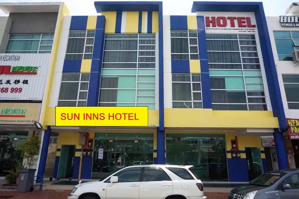 Sun Inns Hotel Laksamana Near Menara Taming Sari, A'Famosa - photo 1