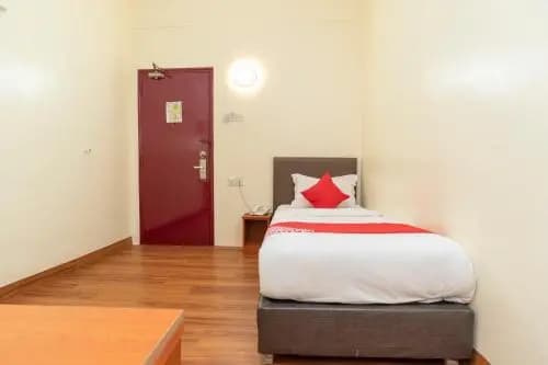 OYO 1230 Zen Zeng Budget Hotel - photo 1