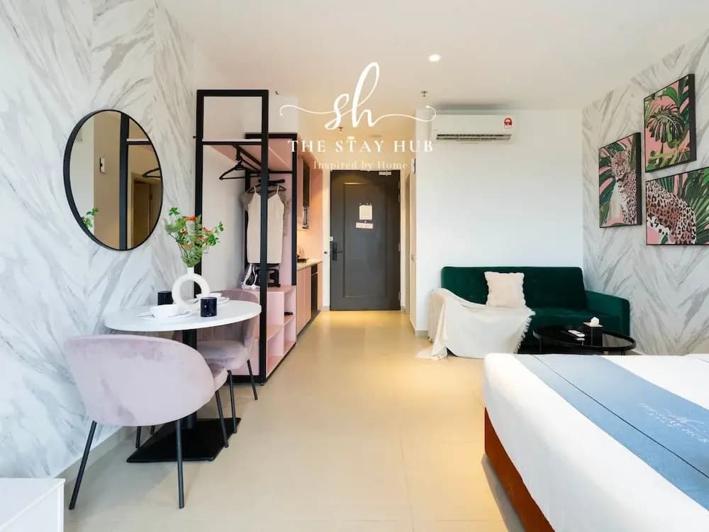 Paxtonz Luxe Suites by The Stay Hub - photo 5
