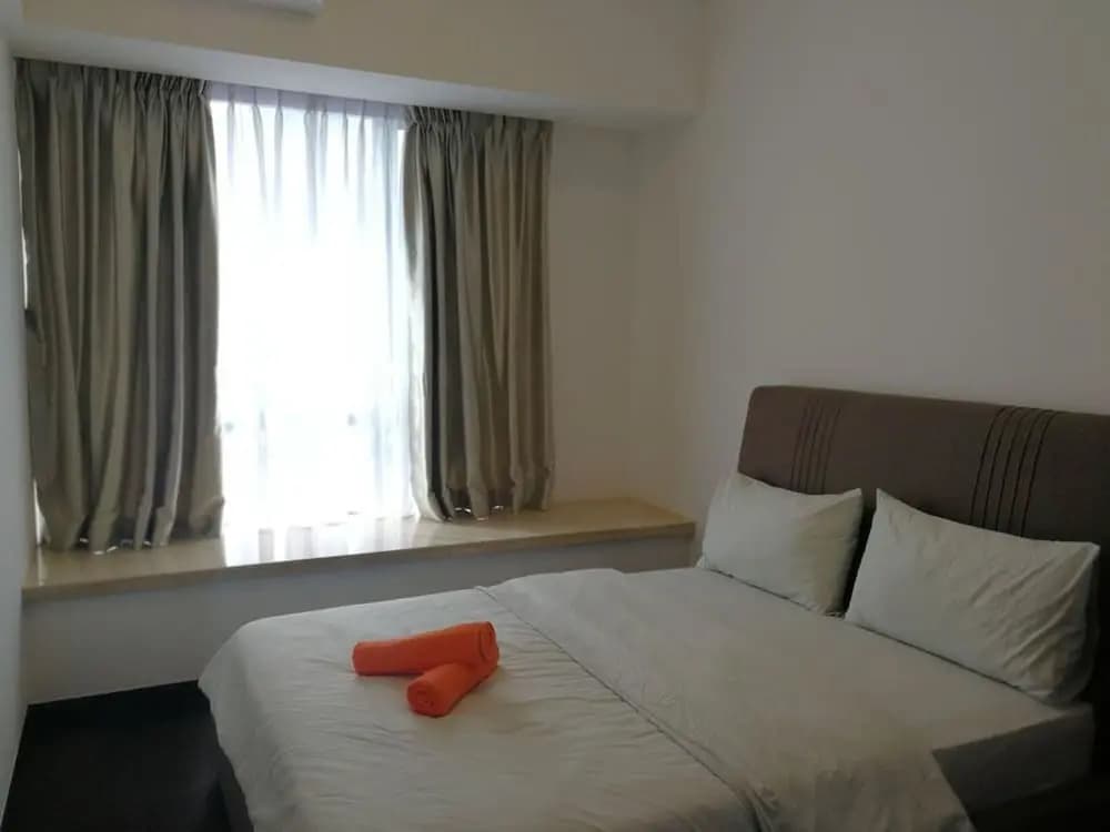 JB City CIQ-R&F Shopping Mall Apartment - photo 1