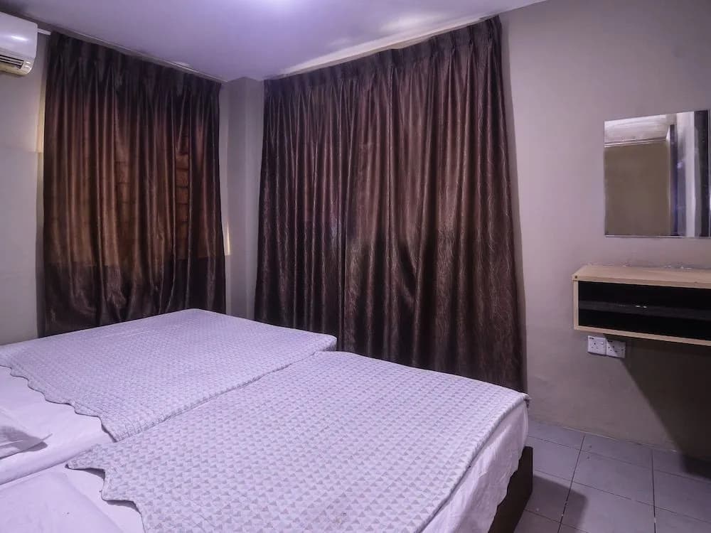 Oyo 89630 Hilltop Room - photo 3