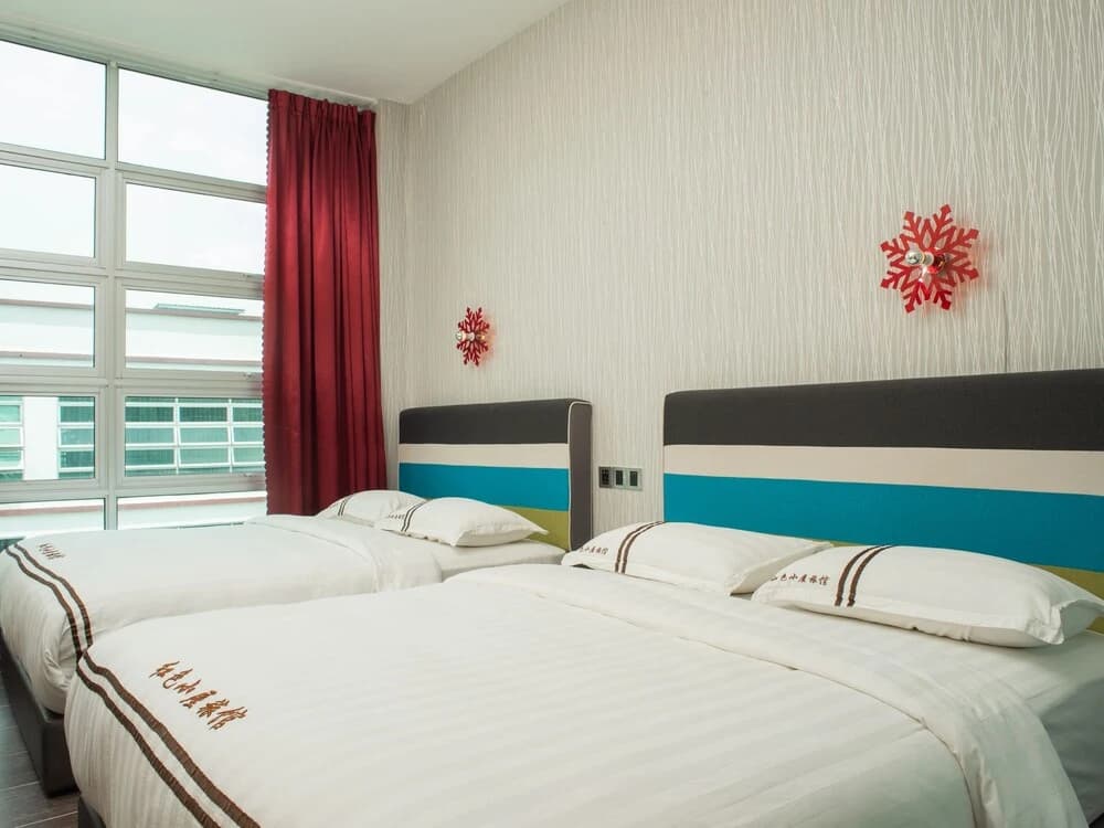 Red's Hotel - photo 6