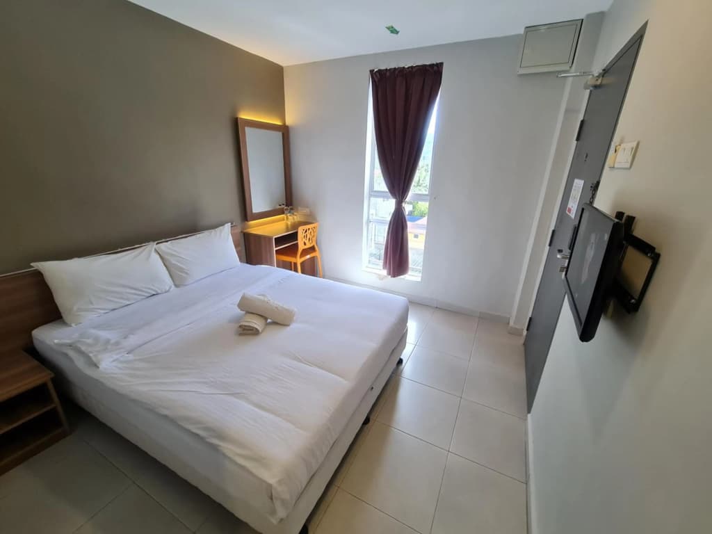 Ants Hotel - photo 2