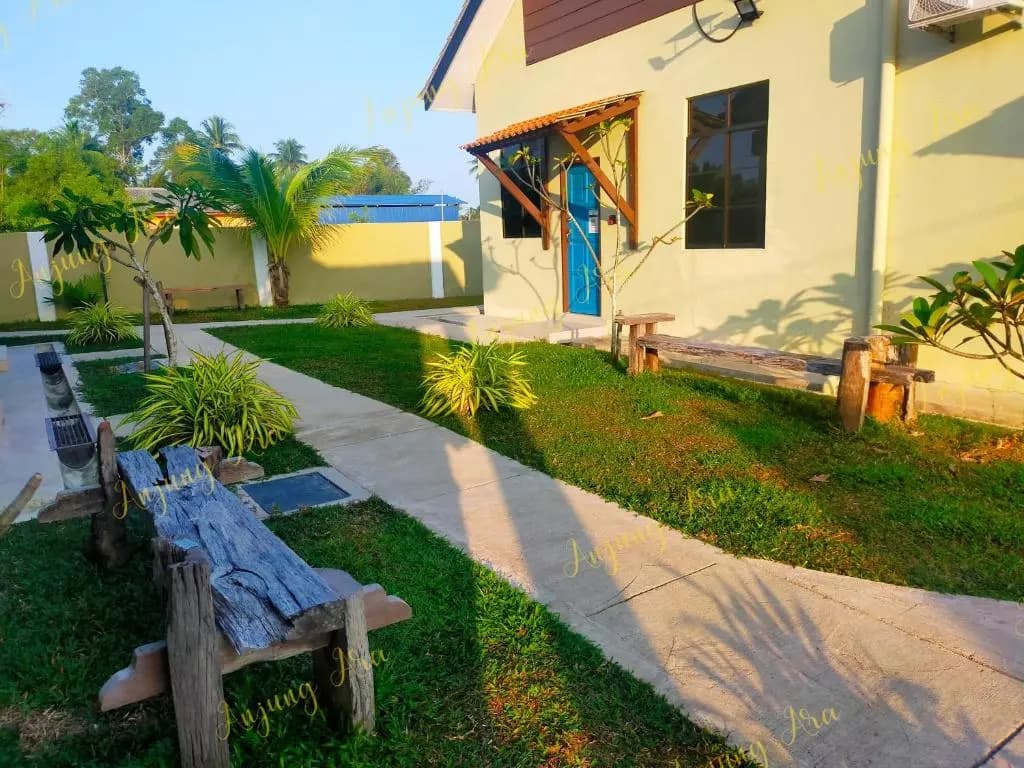 anjung ara suites and roomstays - photo 9