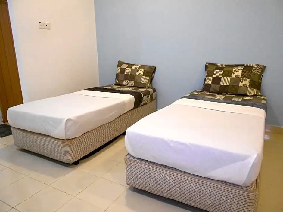 Perintis Motel Cenang - photo 3