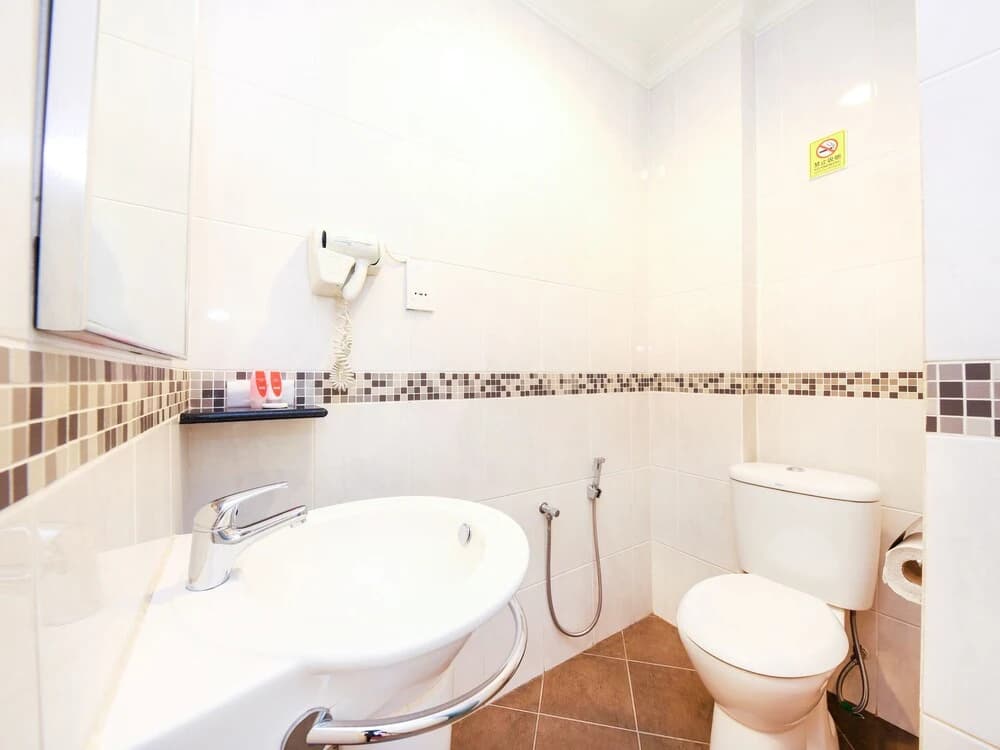 OYO 1108 Bundusan Hotel - photo 8