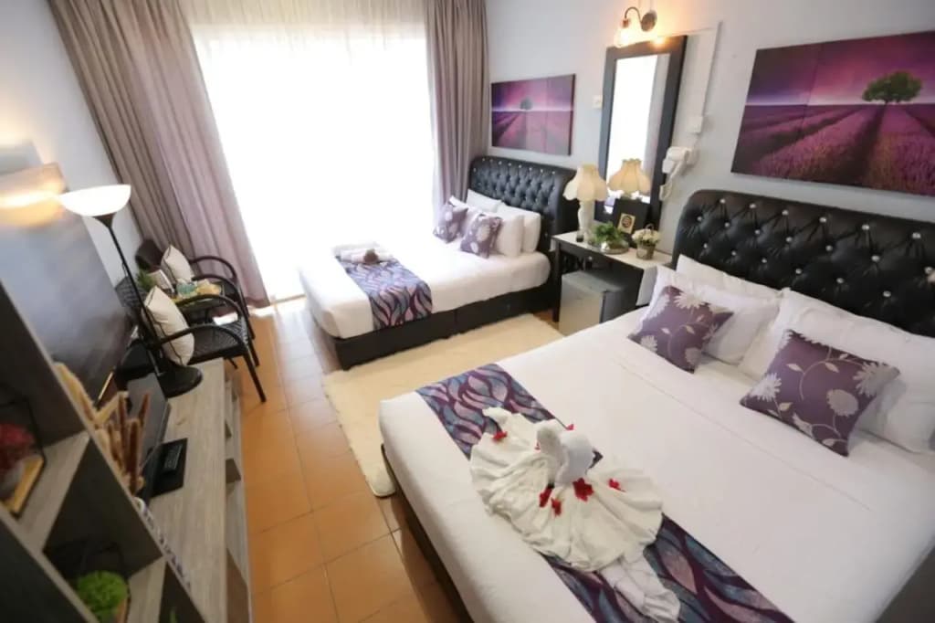 Ghazrins Garuda Hotel - photo 17
