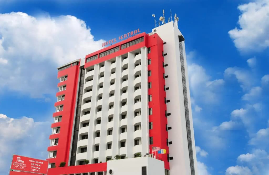 Hotel Sentral Seaview @ Beachfront - photo 4
