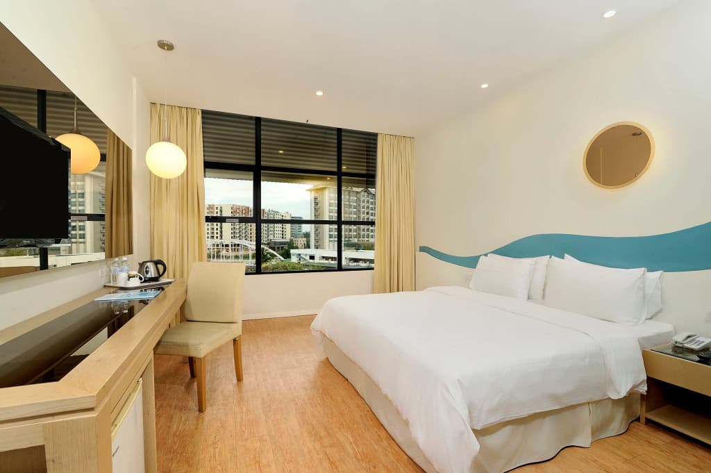 Oceania Hotel - photo 4