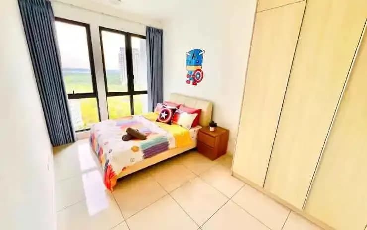 Legoland -3mins Drive -Happy Family Suite-kids friendly with Wifi and Pool Garden view. - photo 4