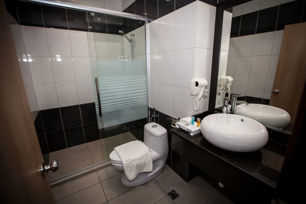 Putatan Platinum Hotel - photo 9
