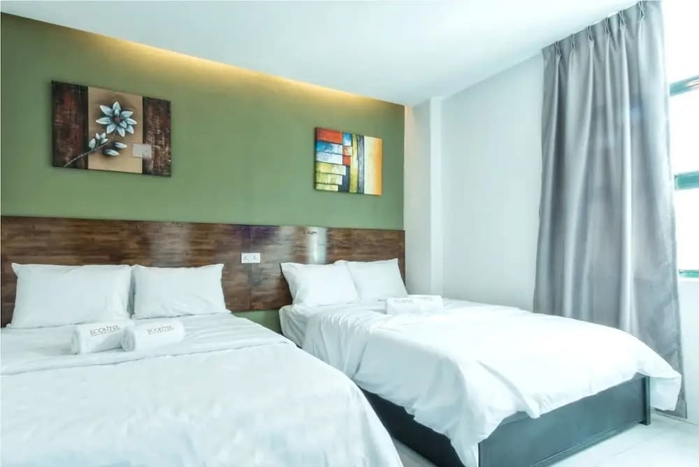 Econtel Queensbay - photo 7
