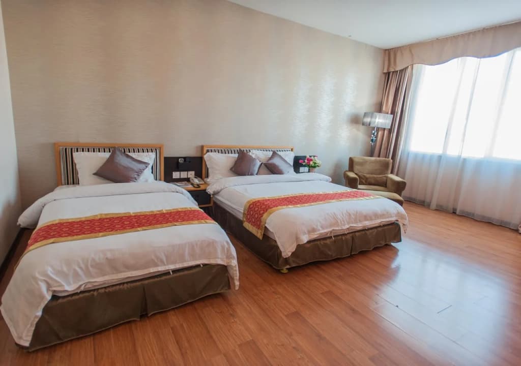 Kemena Hotel - photo 4
