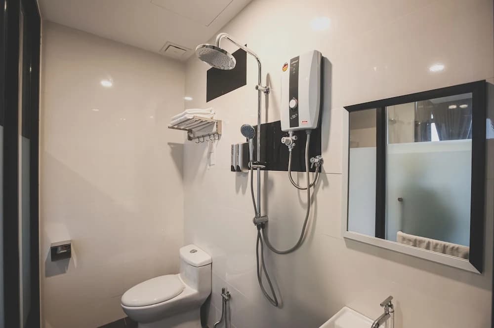 V3 Hotel & Residence Seri Alam - photo 8