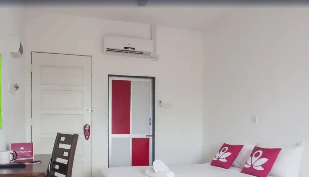 OYO 275 Senyum Inn - photo 3
