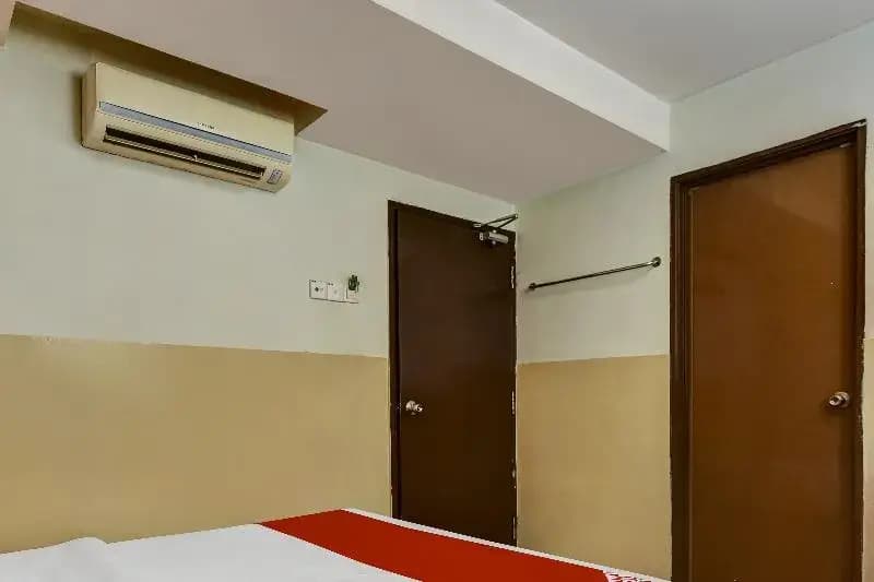 SPOT ON 90463 Hotel Bintang Kajang - photo 3