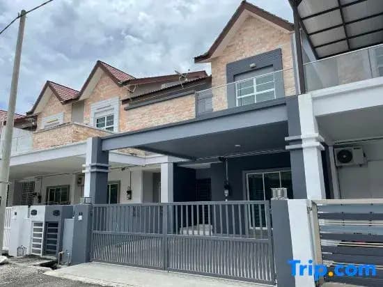 Langkawi Cozy Holiday Home at Taman Simfoni by Zervin - photo 1