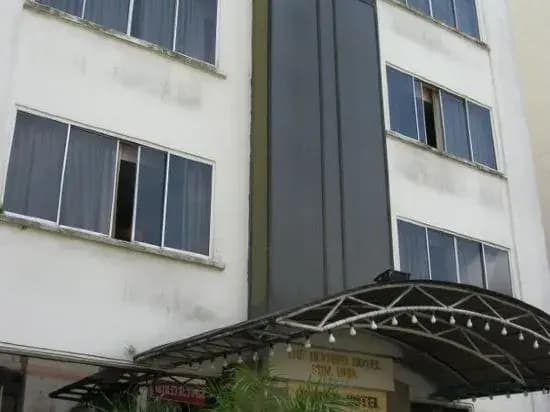 The Hoover Hotel - photo 1