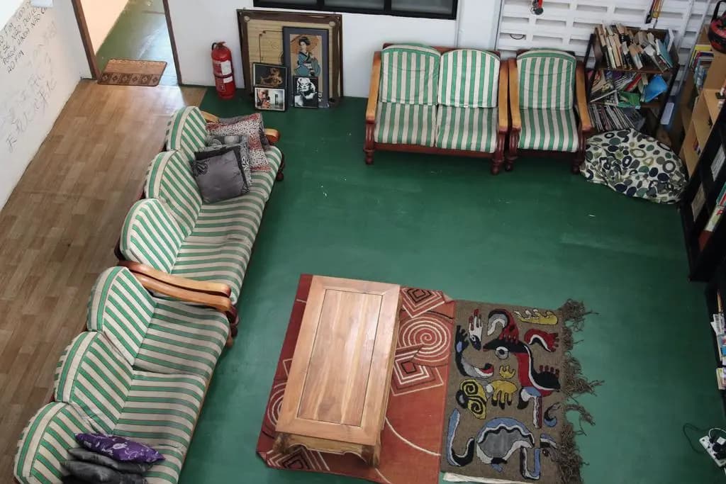 Ringo's Foyer Guest House - Hostel - photo 3