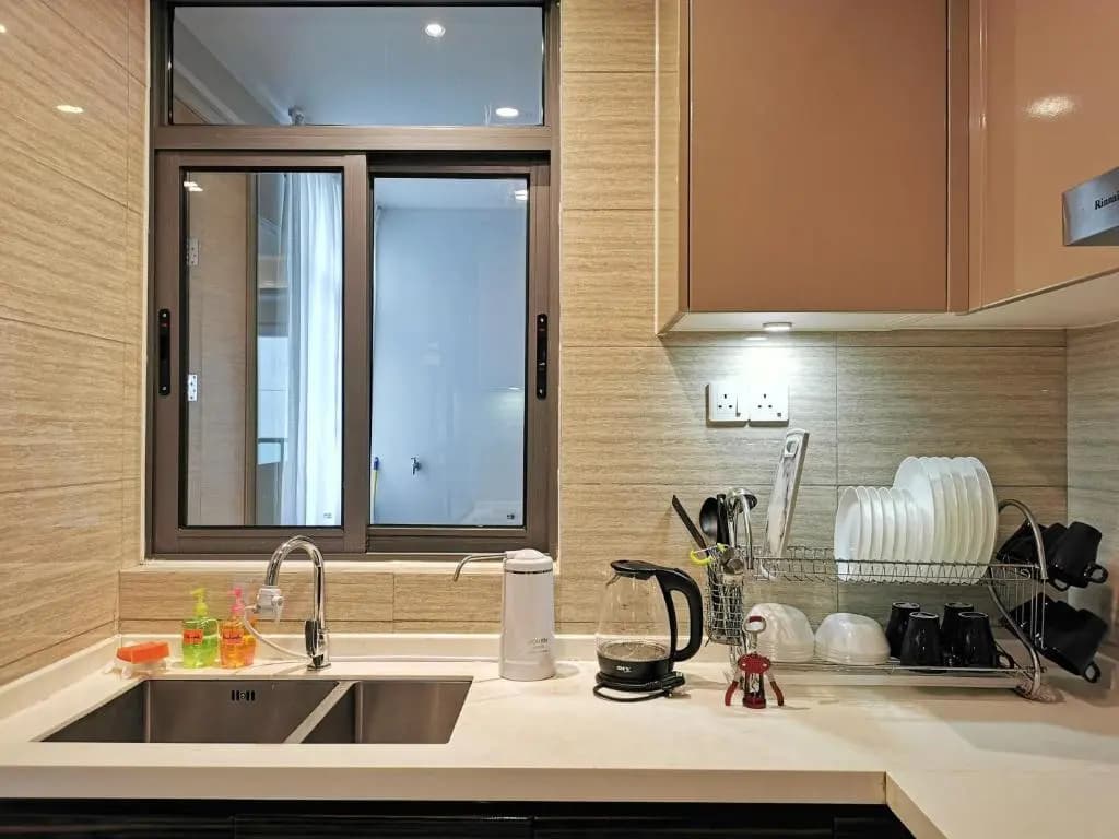 Yussy 4Bedroom Condo at R&F Princess Cove - photo 36