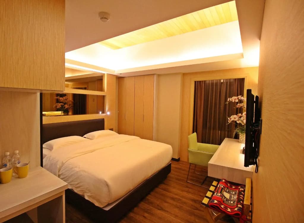 JC Mark Hotel - photo 2
