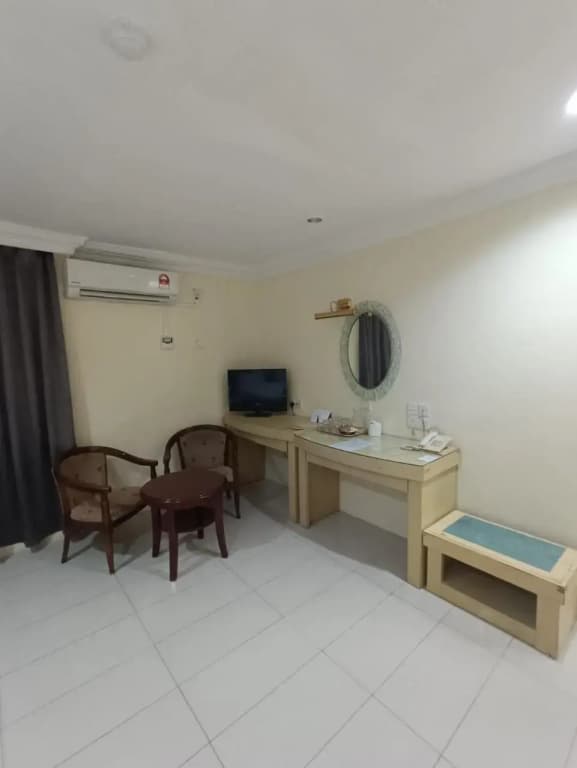 Hotel Ambassador 2 - photo 11