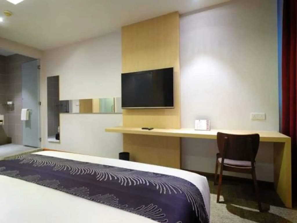 The Klagan Riverson Hotel & Residence - photo 24