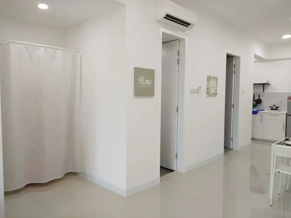 Suria Next To Desa ParkCity - photo 3