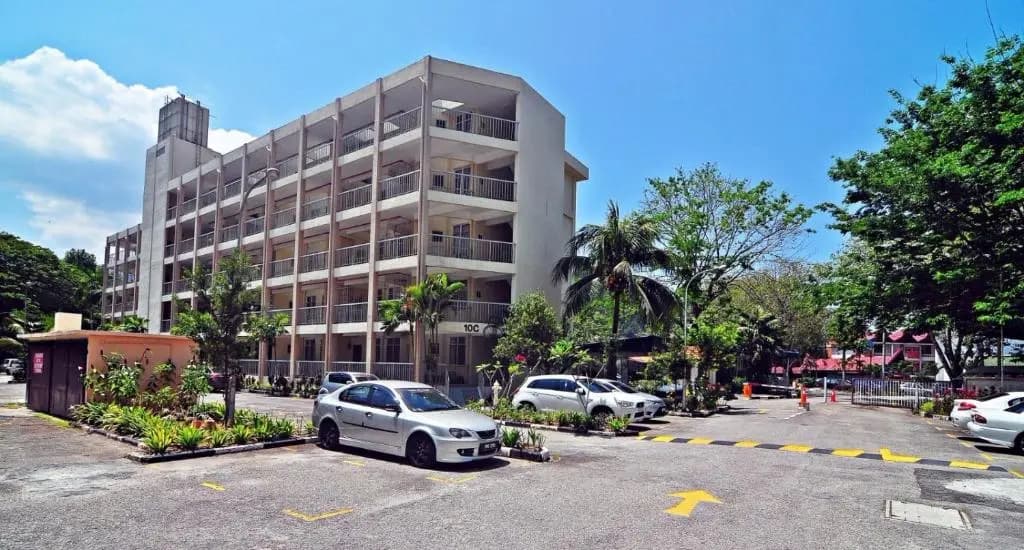 Bayu Emas Apartments - photo 7
