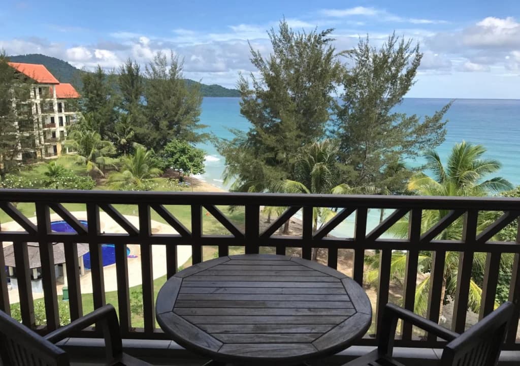 Sunset Seaview Beach Villas & Spa Suites at Nexus Karambunai - photo 7