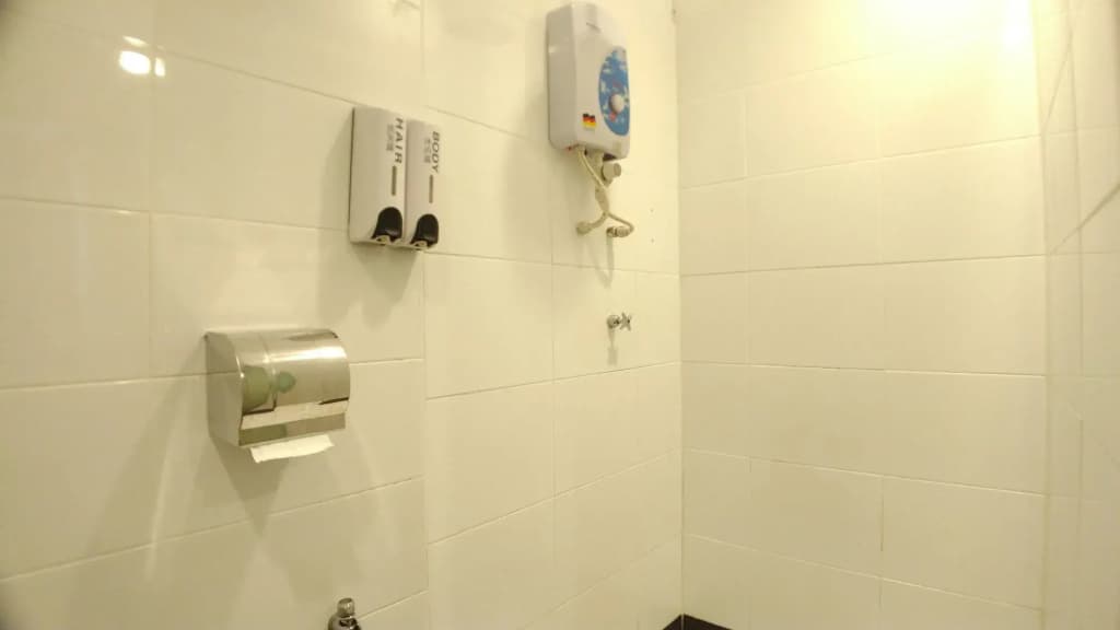 Apple 1 Hotel Queensbay - photo 10